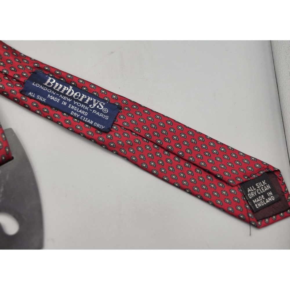Vintage Burberrys London Silk Tie Red Micro Paisley Made England 3.5" Necktie - Picture 6 of 9
